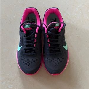 SOLD! Nike FitSole 2 Brand New 6.5